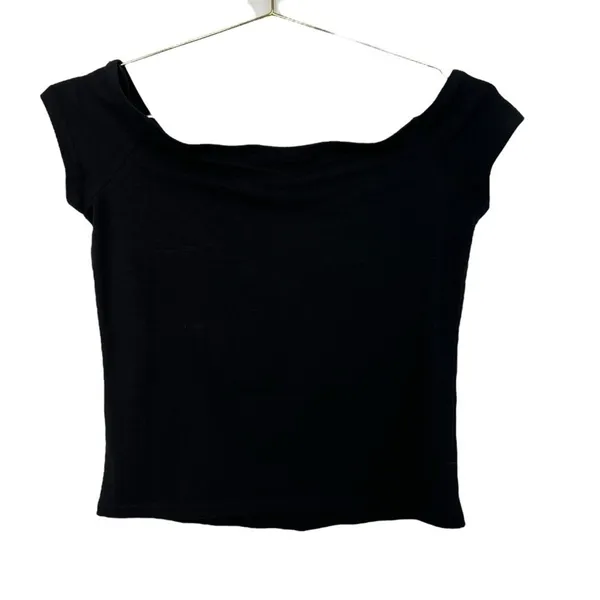 Weekday Off the Shoulder Tee in Black Women’s Size Medium NWT - Image 3
