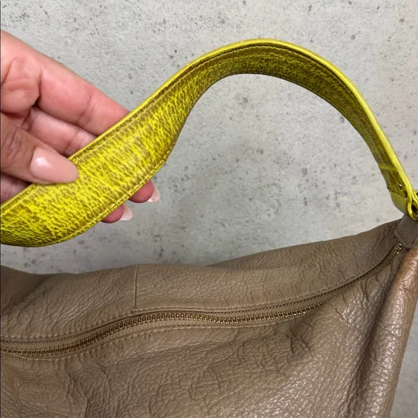 Tory Burch Leather Shoulder Bag - Image 3