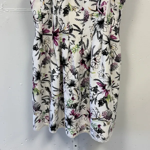 White House Black Market Floral Halter Sheath Knee Length Dress Size 12 Pockets - Image 4