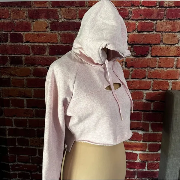 Cropped gymshark hoodie size small - Image 10