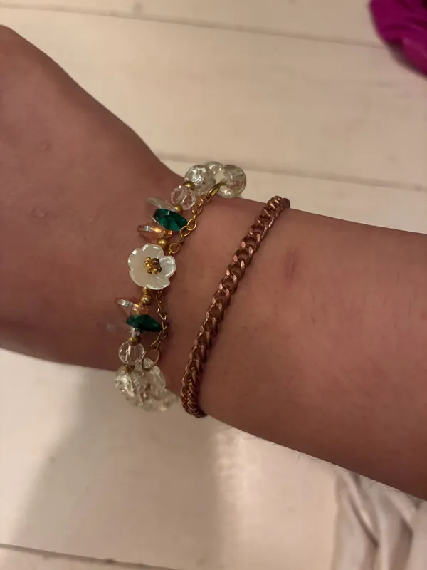 1Pcs Chic Camellia Glass Bead Bracelet White - Image 2