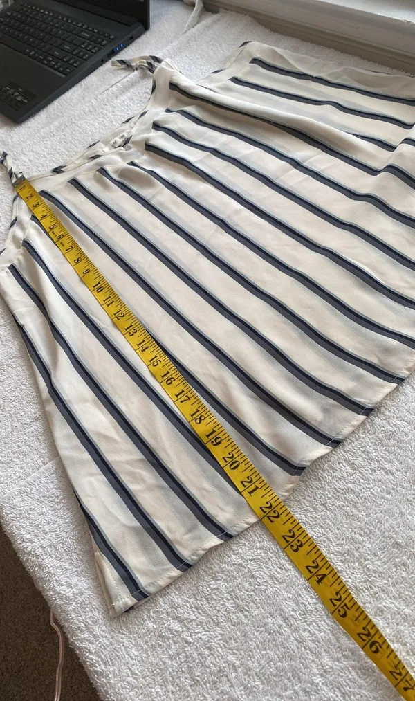Maurice’s blouse adjustable spaghetti straps V-neckline stripes sheer Sz Med NWT - Image 3
