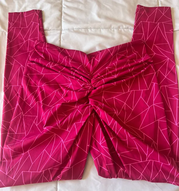 Lici Fit Adore V Scrunch Legging - Image 2
