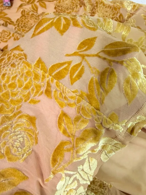 RIHOAS NWT Mustard/Gold Lace detail Floral Velvet Overlay Mesh Midi Dress Size M - Image 10