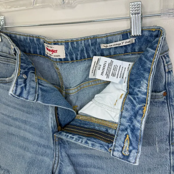 Wrangler Vintage Shorts - Image 3