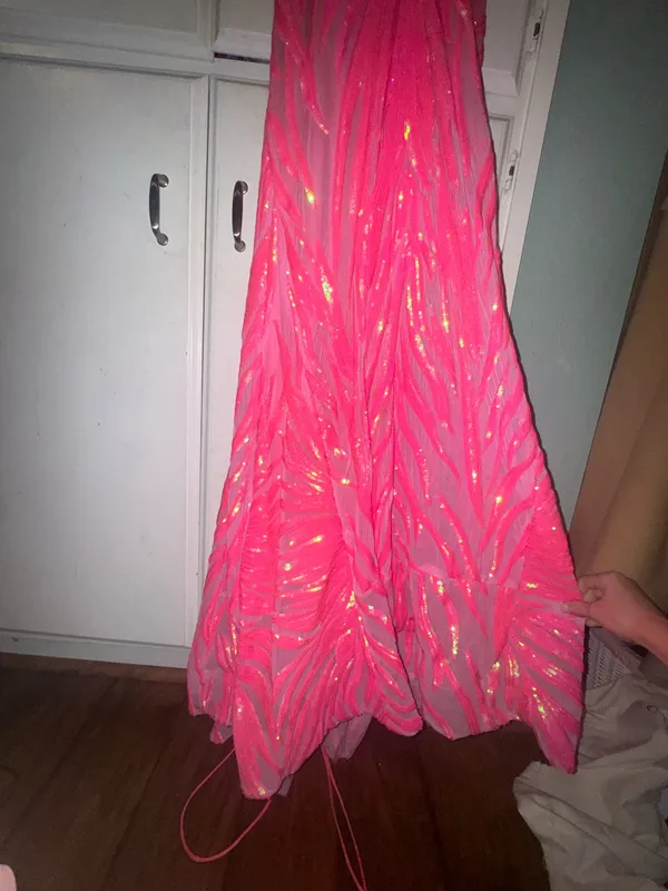 Size 2 Jovani 08481 prom dress Hot Pink - Image 7