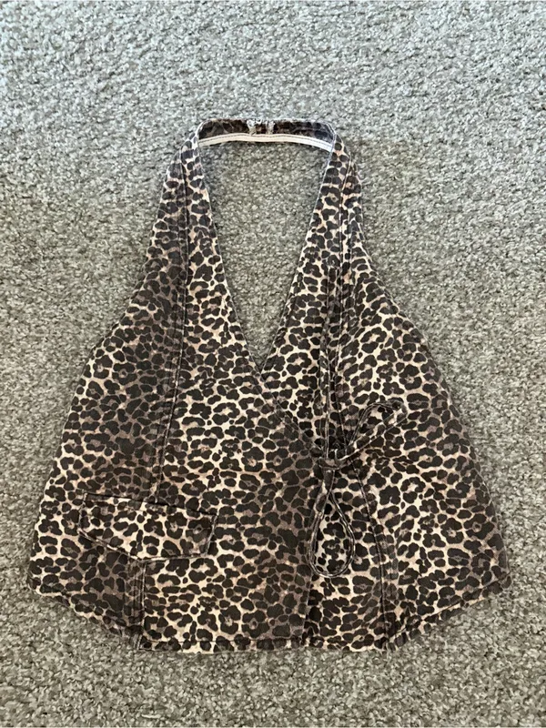 Pull&Bear Brown Leopard Halter Tank Top - Image 2