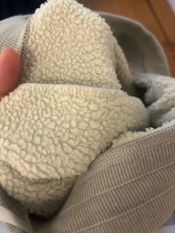 Uniqlo fur lined sweatpants  - Image 3