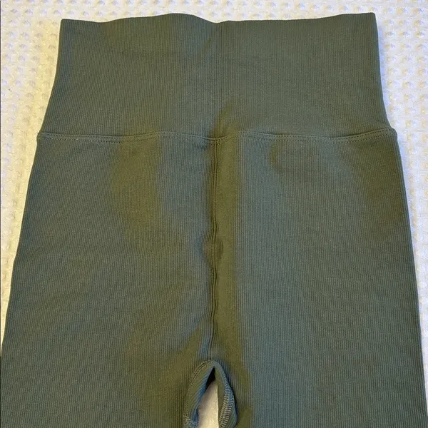 NEW! Free People Movement Dark Olive Sage Forest Green Ribbed Leggings Size XS/S - Image 8