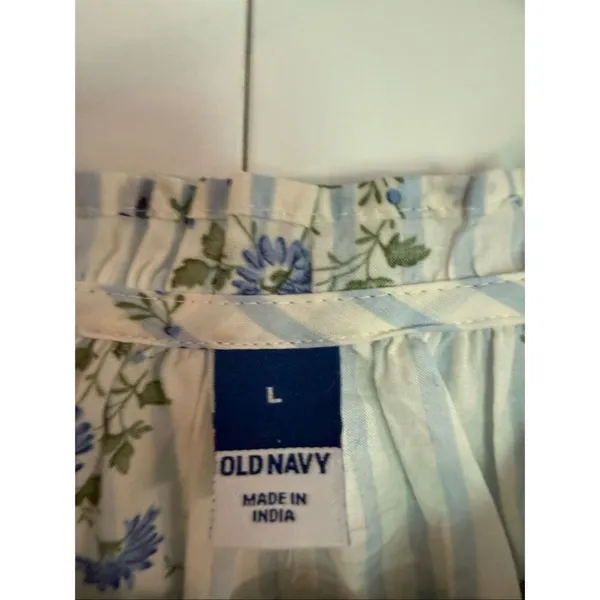 Old Navy NWT floral ruffled puff sleeve blouse size large - Image 4