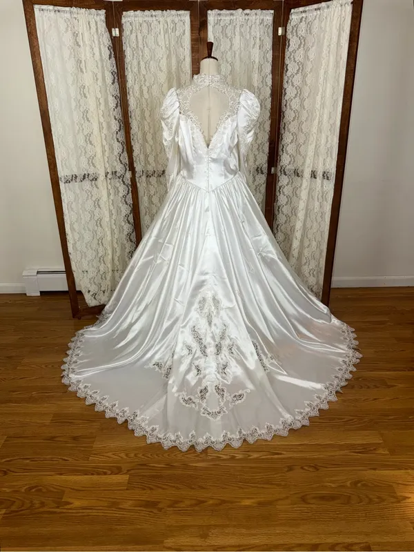 Beautiful Vintage 90s Beau Crystal White Satin Wedding Gown - Image 4