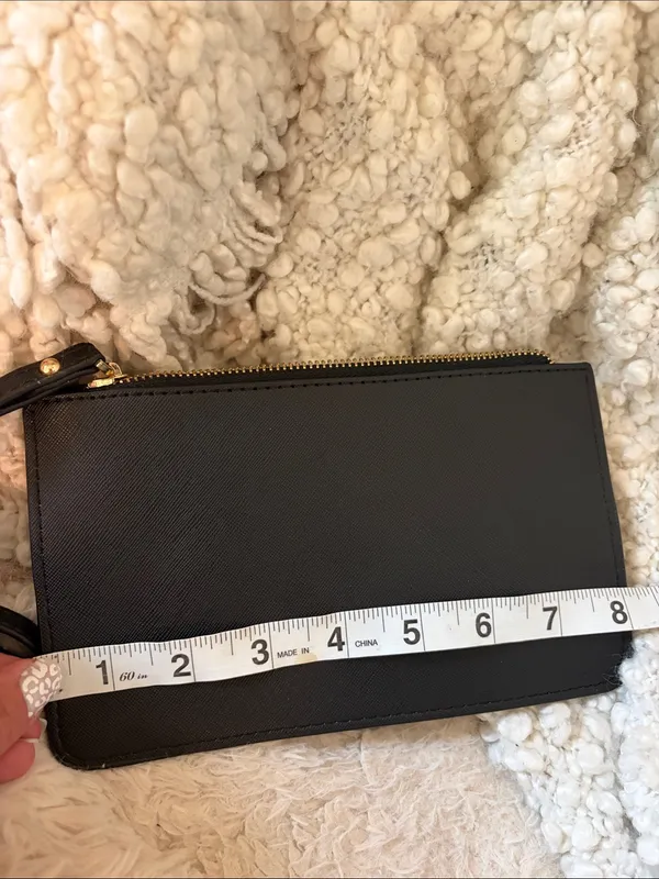kate spade Black Saffiano Leather Wristlet with Gold Logo - Image 4