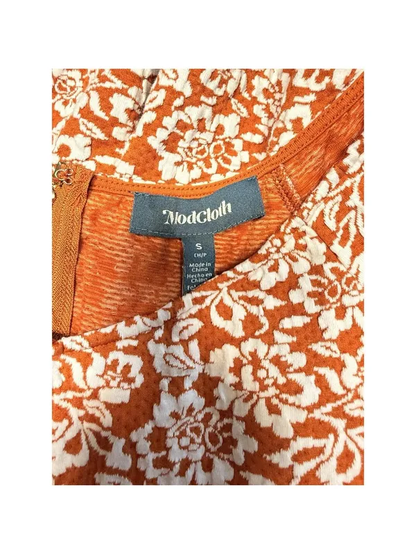 ModCloth Women’s Orange Floral Fit & Flare Dress Size S Short Sleeve Back Zip - Image 3