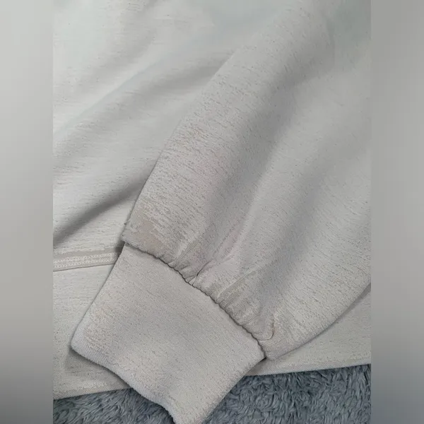 Lululemon athletica Cream/white Crewneck Sweatshirt - Image 3