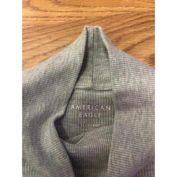 American Eagle Mock Neck Long Sleeve Top Size XL - Image 5
