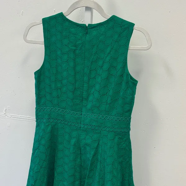 Calvin Klein Green Eyelet Cotton Fit and Flare Dress Petite 2P Sleeveless Summer - Image 5