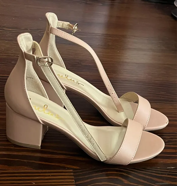 Lulu’s Nude Block Heel - Image 6