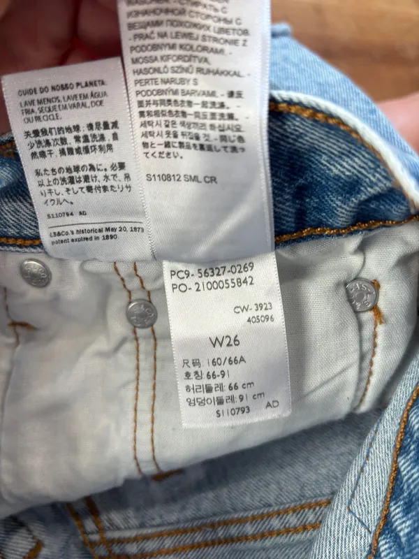 Levi’s 501 Jean Shorts Button Fly - Image 4