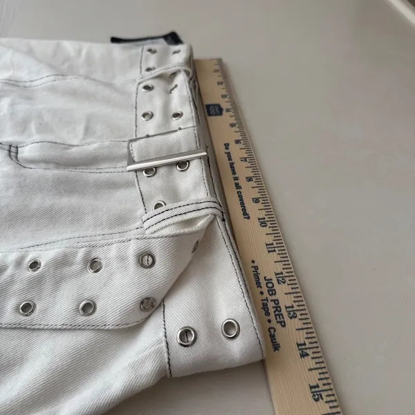 White Denim Grommet Belt Micro Mini Skirt‎ Small NWT Y2K Festival Grunge Indie - Image 7