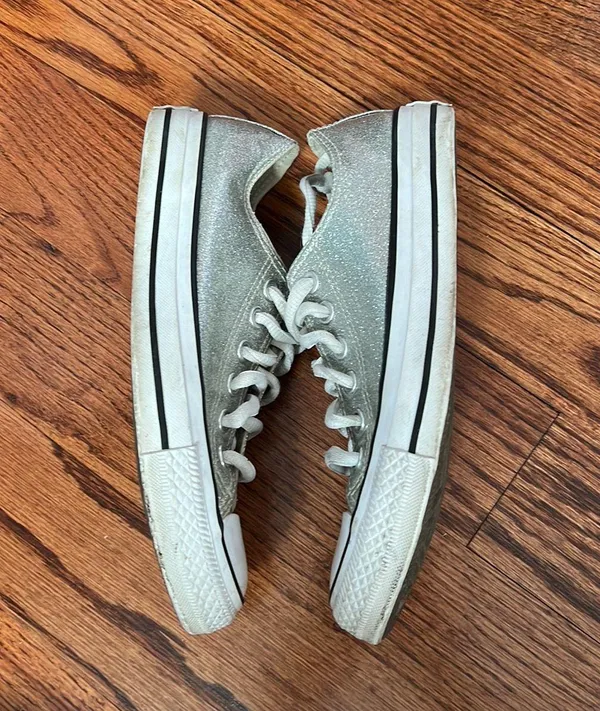Low Top Sneakers - Image 4