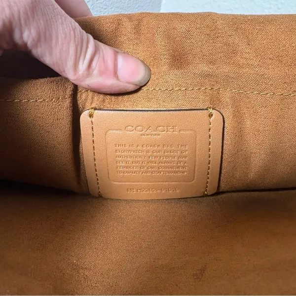 Coach Black and Brown signature Crossbody Bag - Image 8