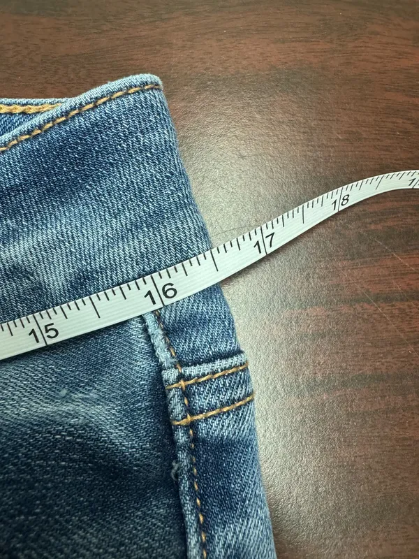 American Eagle Super Stretch Hi-Rise Artist Size 8 Short - Image 7