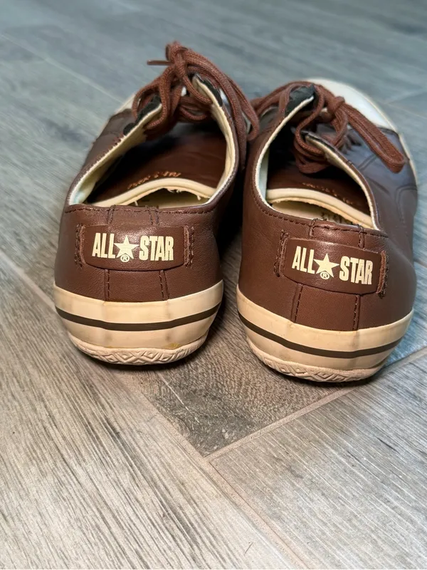 Converse Leather Chuck Taylor Low Top Tan Women's 10 EU 42 Classic Sneaker - Image 3