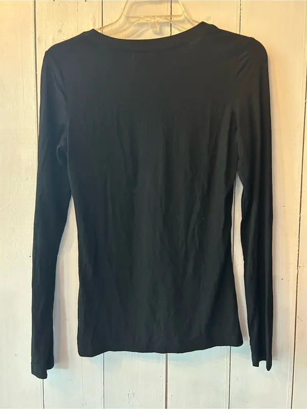 Black Long-Sleeve Henley with Chest Pockets small - Image 2