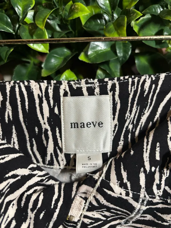 Maeve Anthropologie The Colette Skirt Size Small - Image 6