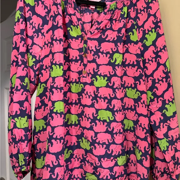 Lilly Pulitzer Pink and Navy Elephant Top - Image 7