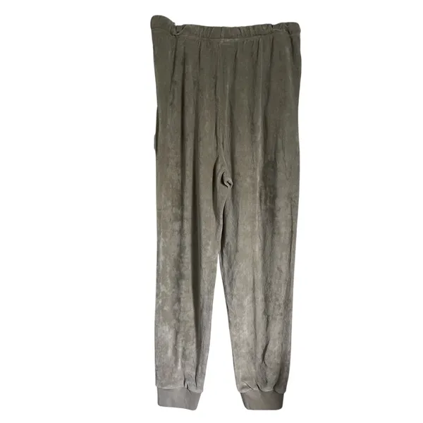 Fear of God Essentials Logo Patch Velour Pants NWT Large - Image 4