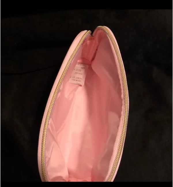 Estée Lauder Too Faced Cosmetics Bag - Image 8