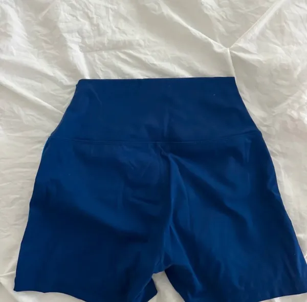 Set active navy set  - Image 5