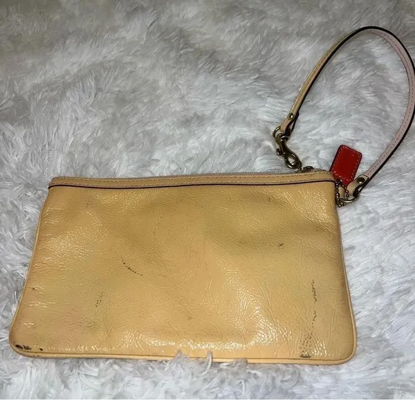 Coach Womens Wristlet Leather with Felt Detail Neutral Colored / Y2K - Image 3