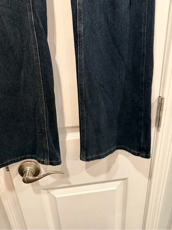 L.L.Bean Size 8 Regular Classic Fit Bootcut Stretch Dark Wash Denim Jeans - Image 4