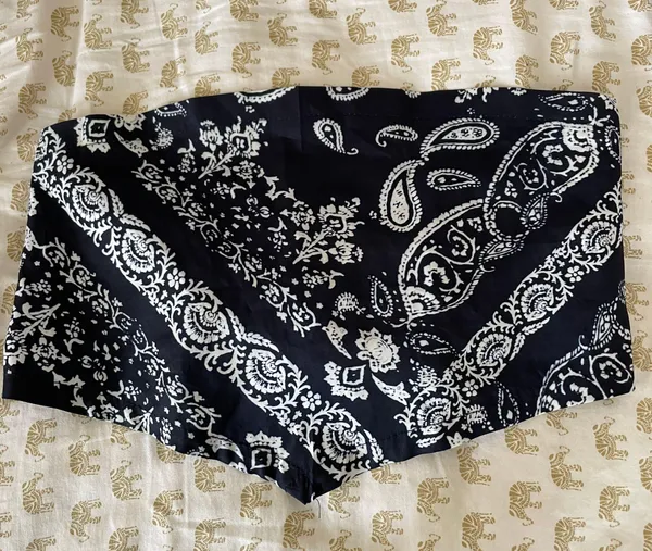 Blue Paisley Strapless Crop - Image 3