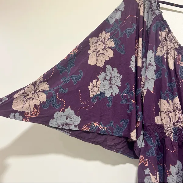 Free People Glenside Floral Peasant Open Back Blouse in Purple Size Medium - Image 4