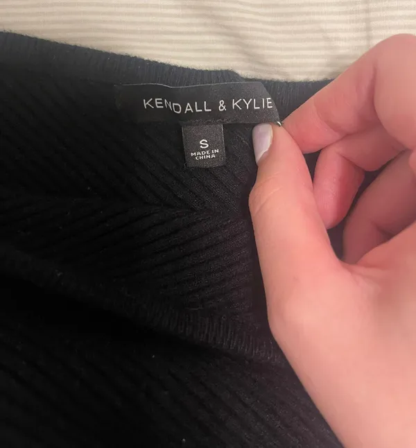 Kendall + Kylie One Shoulder Black Top - Image 3