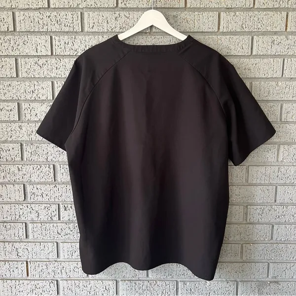 FIGS Scrub Top BLACK Kangaroo Pocket Size XL - Image 2