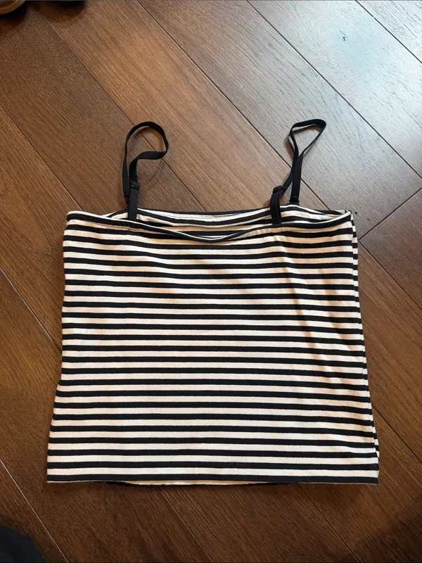 GAP Black & White Striped CloseKnit Tube Top Size Medium - C11-707 - Image 5