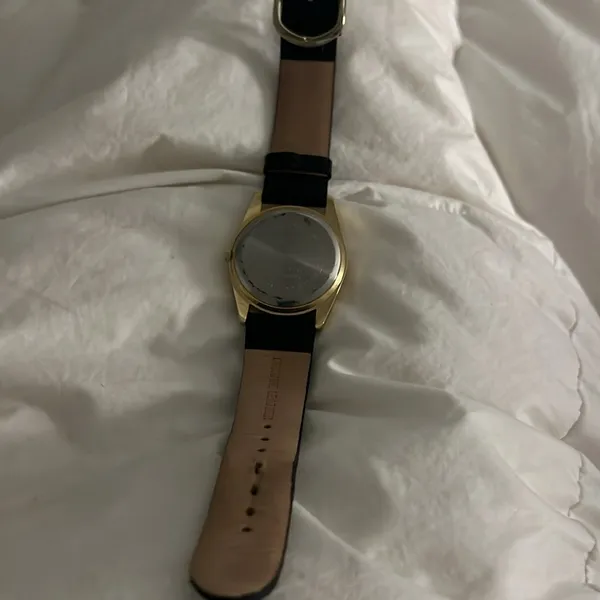 Vintage Gossip Quartz Watch with Alligator Leather Band - Image 2