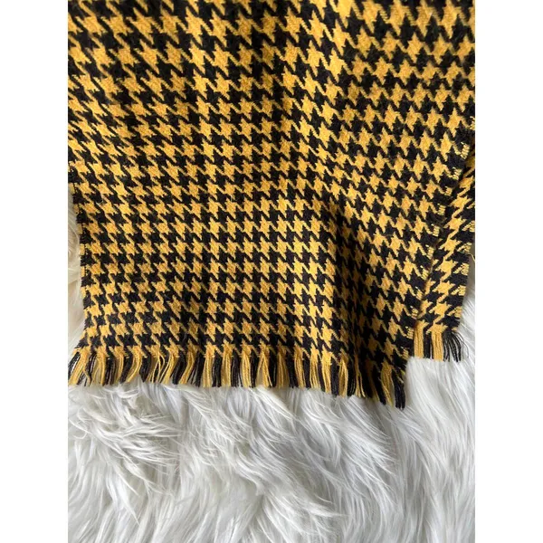 Houndstooth Patterned Women's Scarf with Fringe Black - Image 2