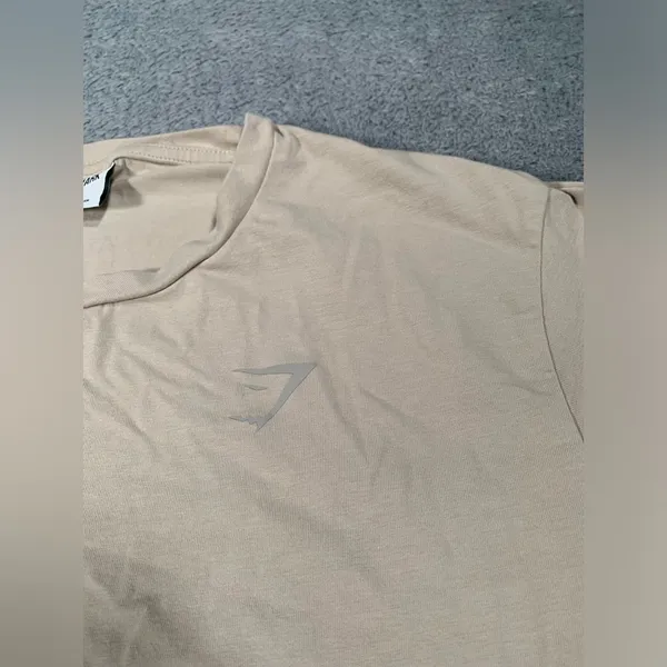 Gymshark Tan Crop Top small tee - Image 4