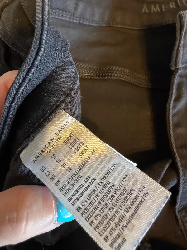 American Eagle Jeans - Image 3