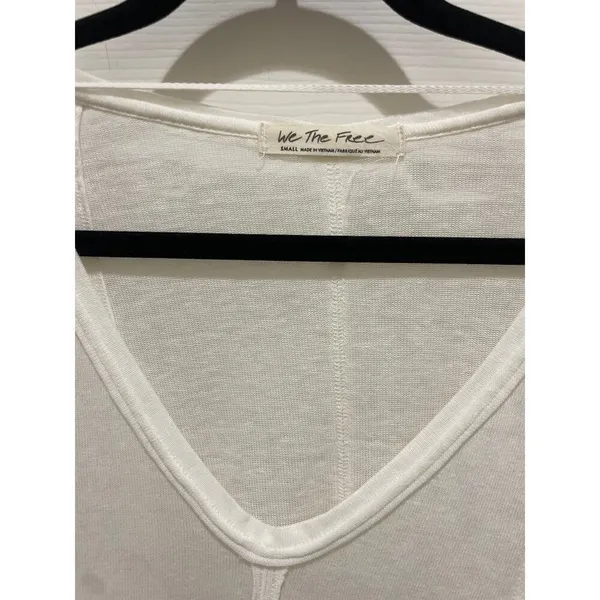 We The Free Off White V-Neck Raw Hem Oversize Boho Top Small - Image 2