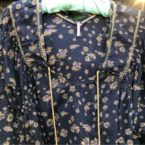 Free People Floral print Cotton Top Blouse M - Image 2