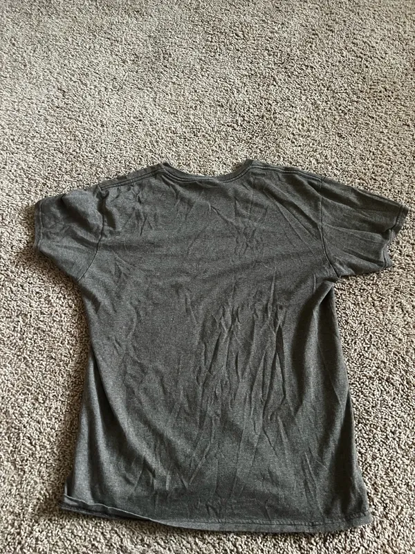 Brown Graphic Tee Gray Size M - Image 2