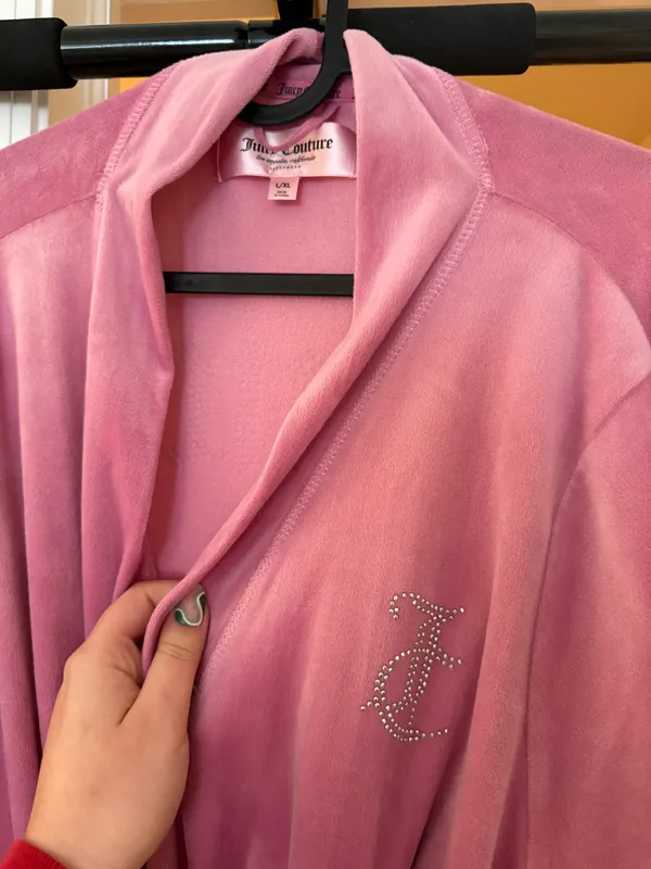 Juicy Couture Pink Robe - Image 4