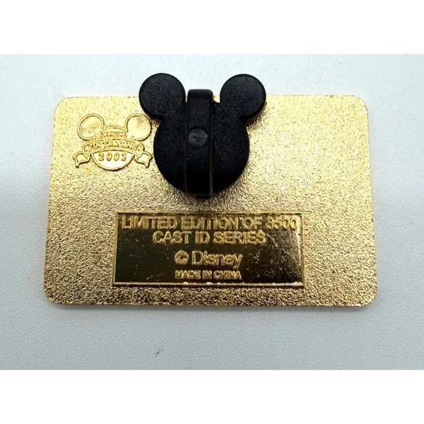 Disney Cast ID Series Pin Cinderella Limited Edition 3500 Magic Kingdom LE - Image 3
