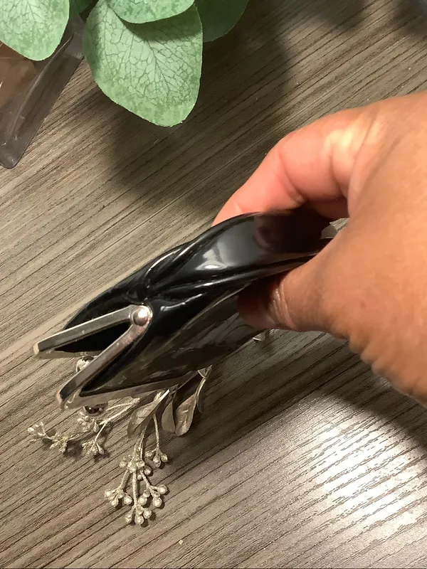 Coach Black Patent Leather Kiss-Lock Coin Purse with Heart Tag - Image 8